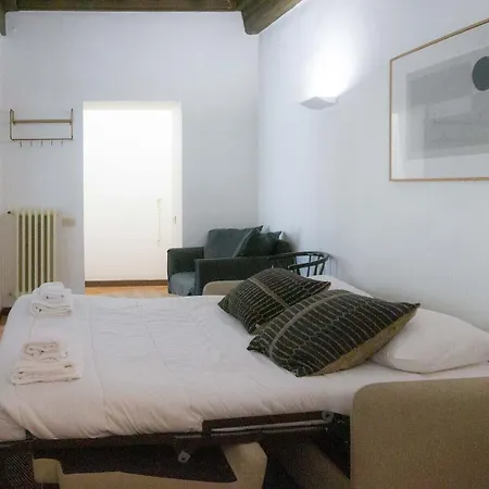 Easytopstay - Piazza Navona Charming Appartamento